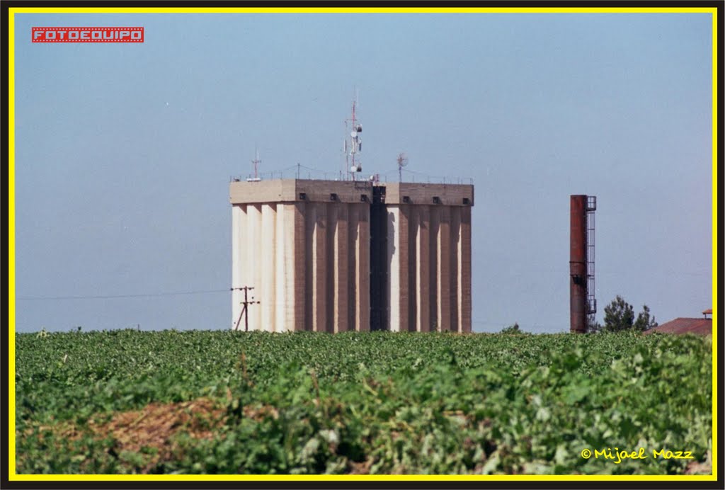 Silos and Crops