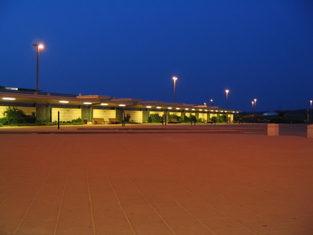 Intel FAB18 facility, bus parking at evening.