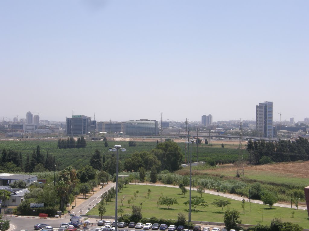 Petah Tiqua view from Tel Aviv