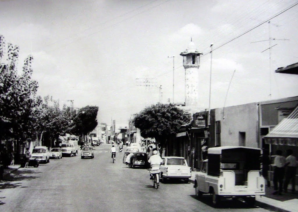 ISRAËL, Lod: main road through the old village 1966  ישראל