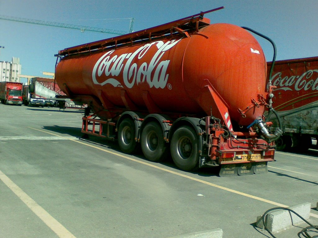 Always Coca-Cola, или "Грузите "Кока-Колу" бочками (цистернами)!"