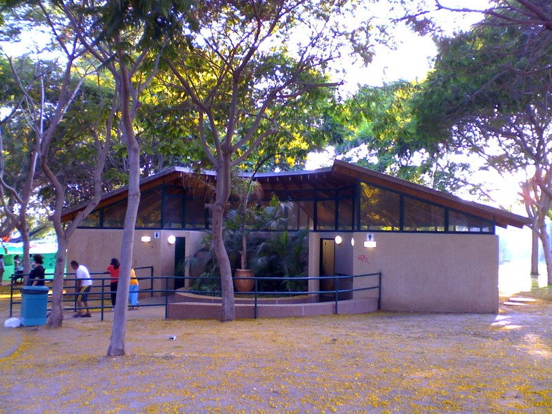 toilette in the raanana park. great architectural comlex without smiles