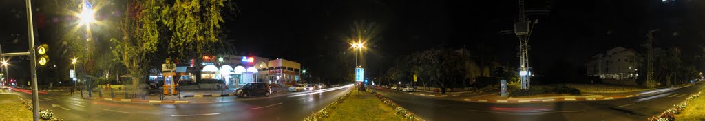 Ahuza 198 Gordon street 360degrees panorama in the middle of the night, stitched manually