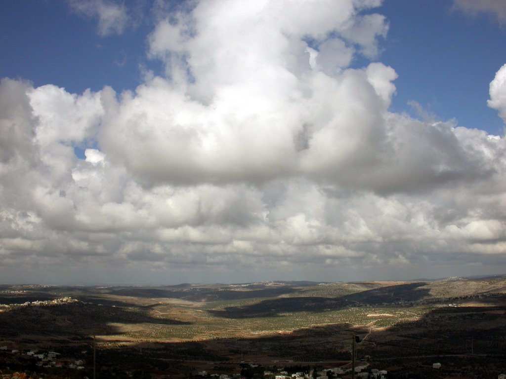 Clouds over Samaria (20-NOV-04)