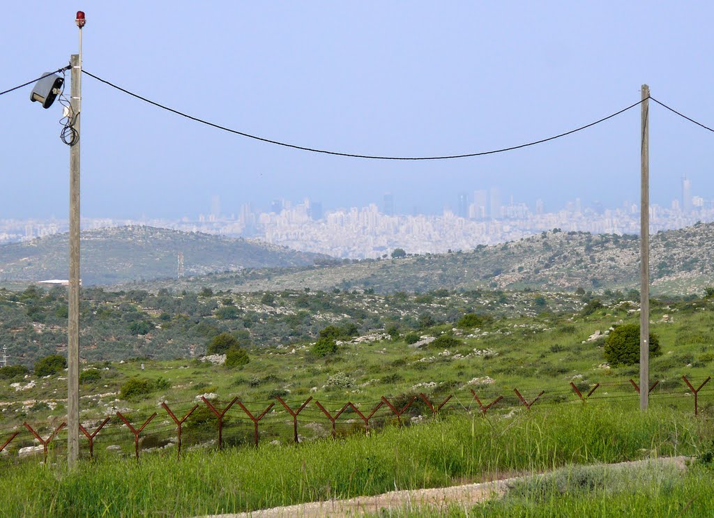 Tel Aviv from Hills of Ariel (16-APR-11)