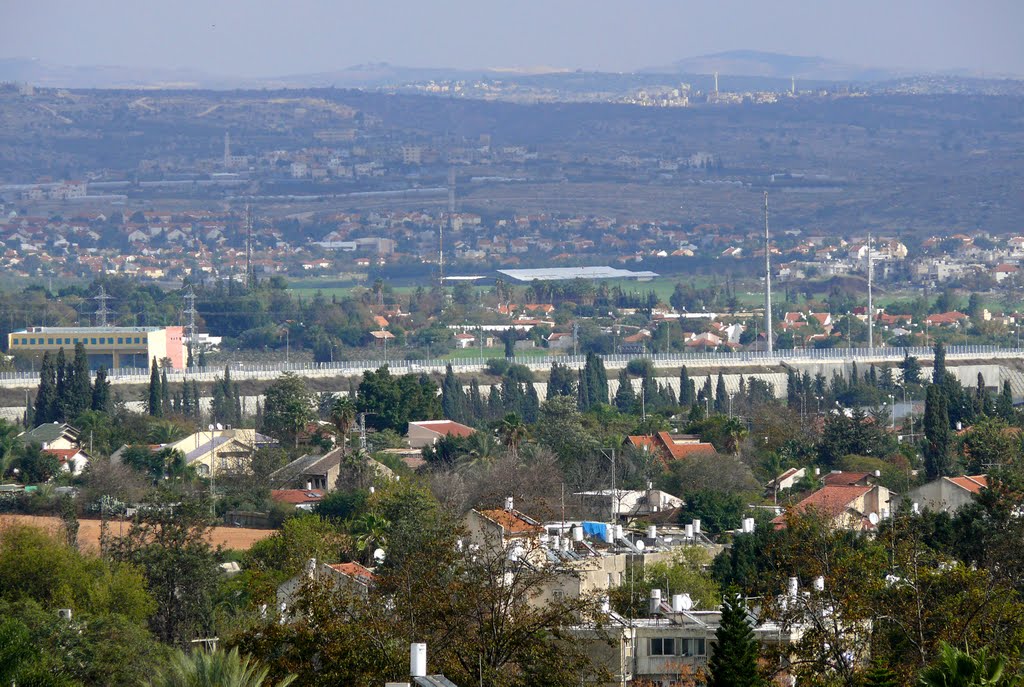A view from HaHumash, Hod Hasharon (07-JAN-11)