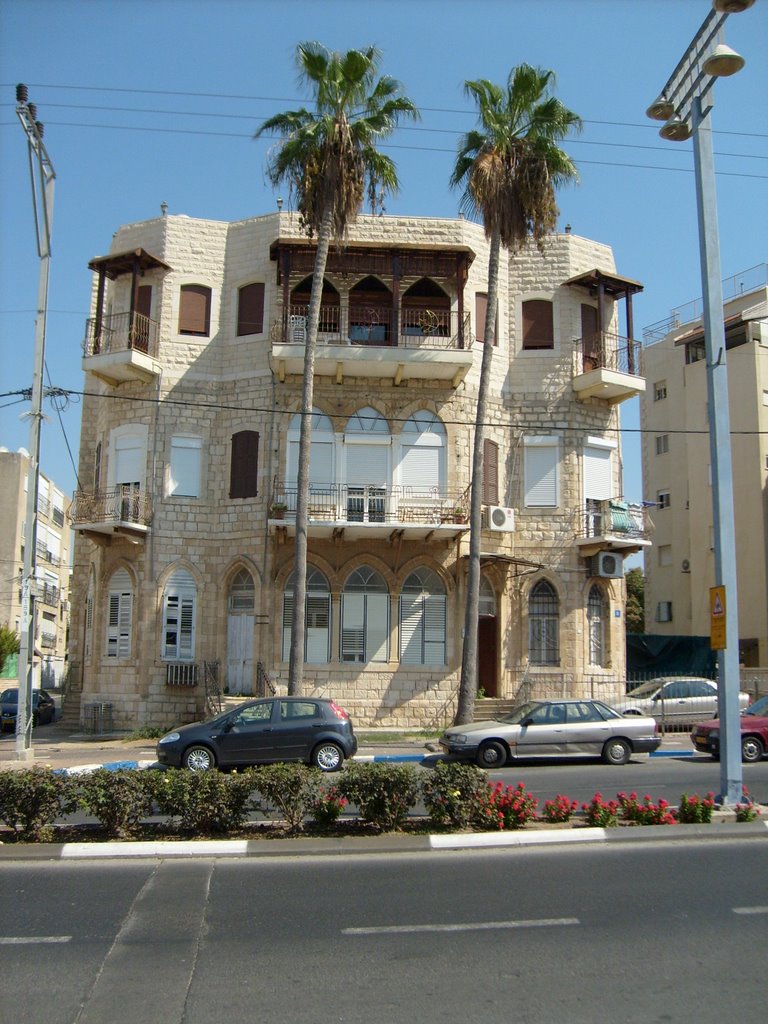 Acco - Nice building