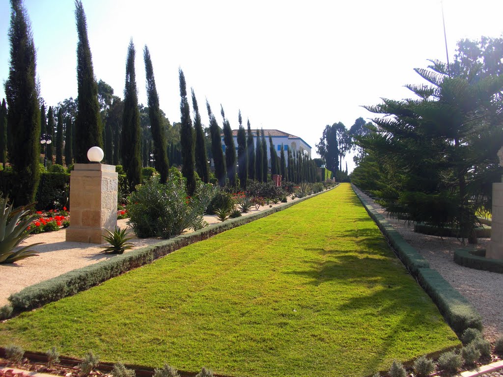 Fineness and Harmony of Bahai Gardens in Acre