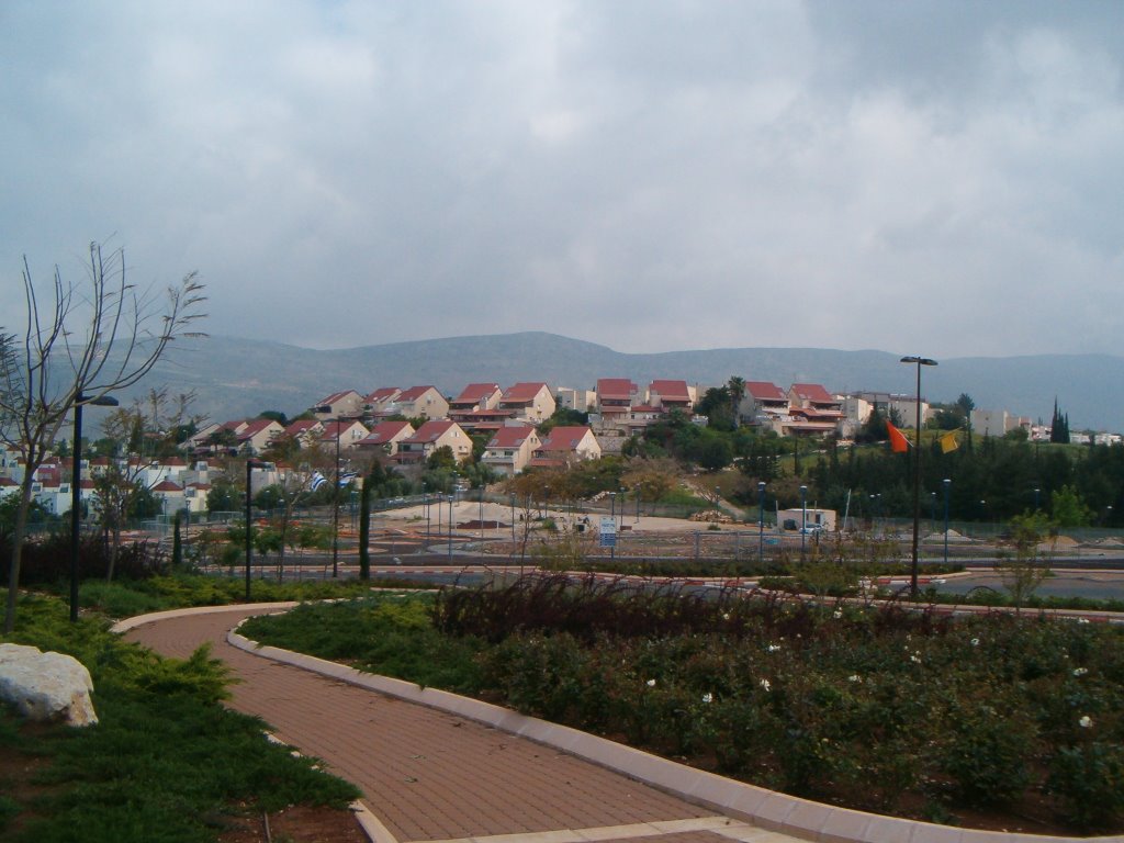 Karmiel maaravit