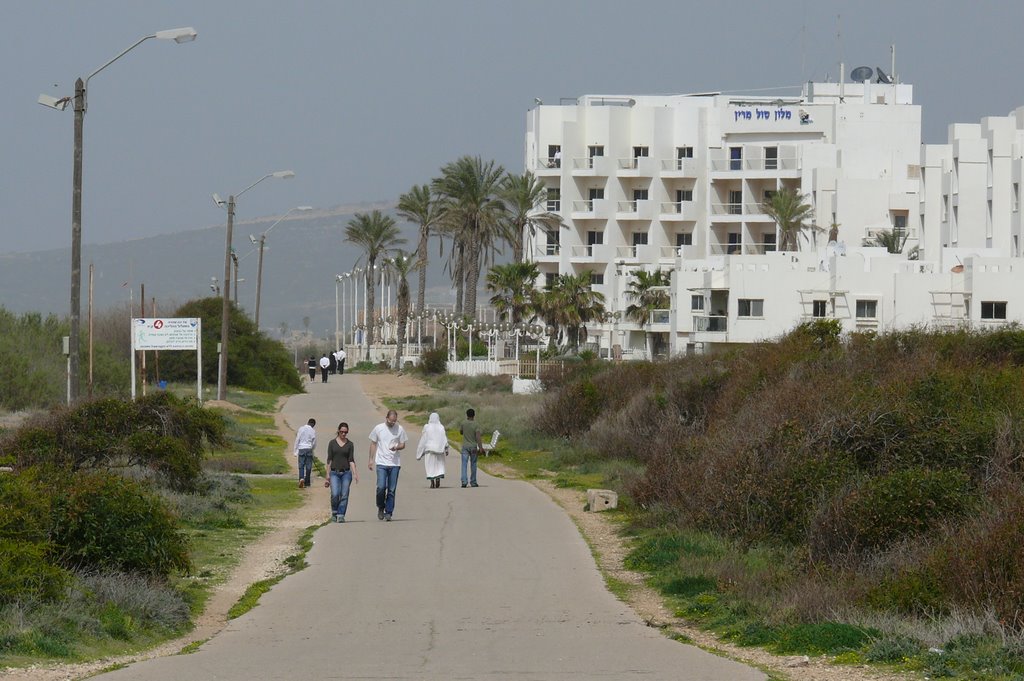 Promenade (north of Nahariyya)