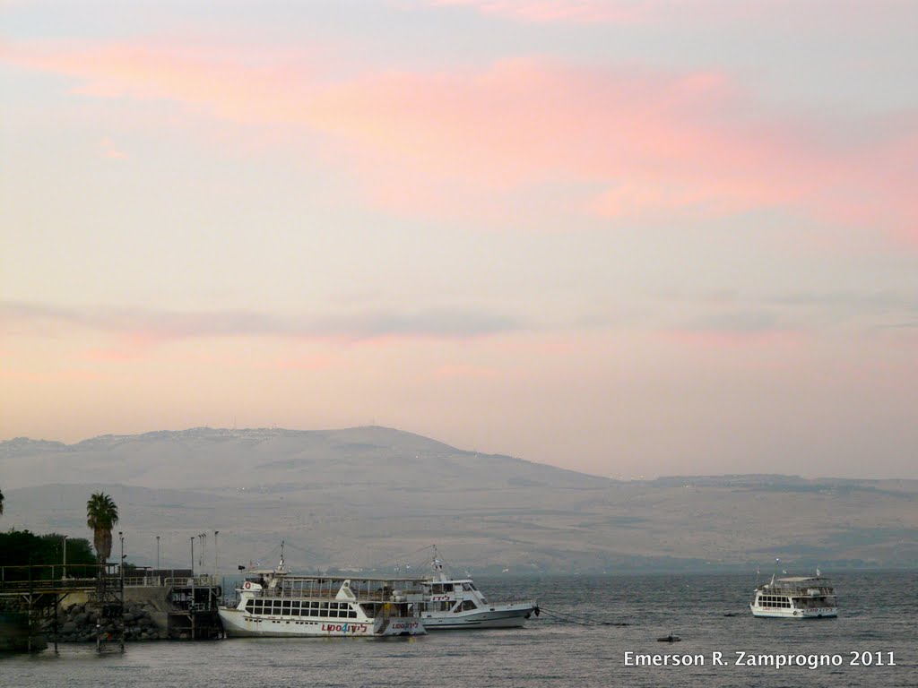 Marina no Mar da Galileia, em Tiberíades כנרת