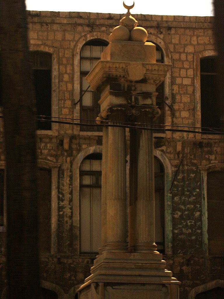 Muslim pillar