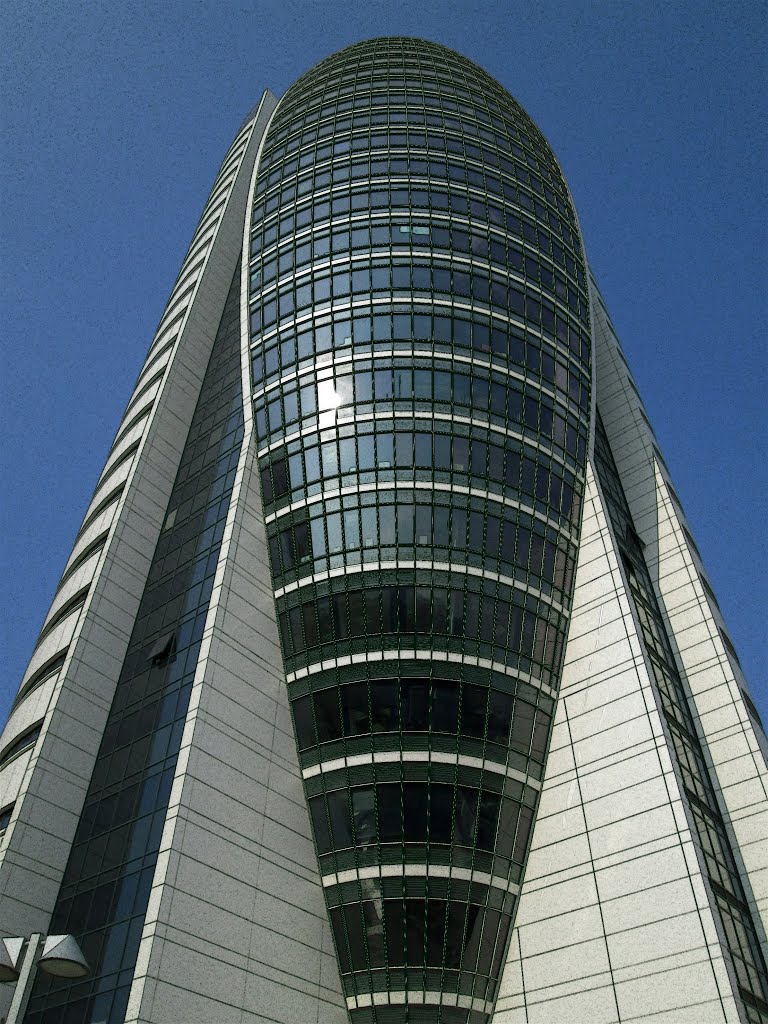Haifa.    The Sail Tower.    Theme with variations ....