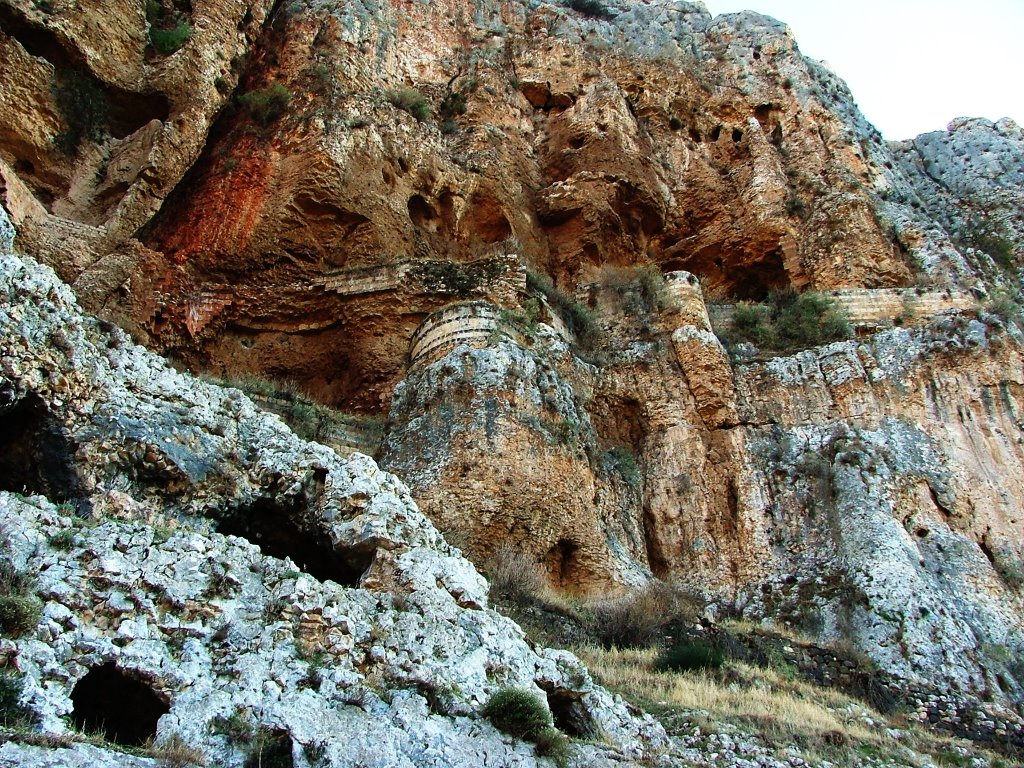 Arbel cliff & fortress