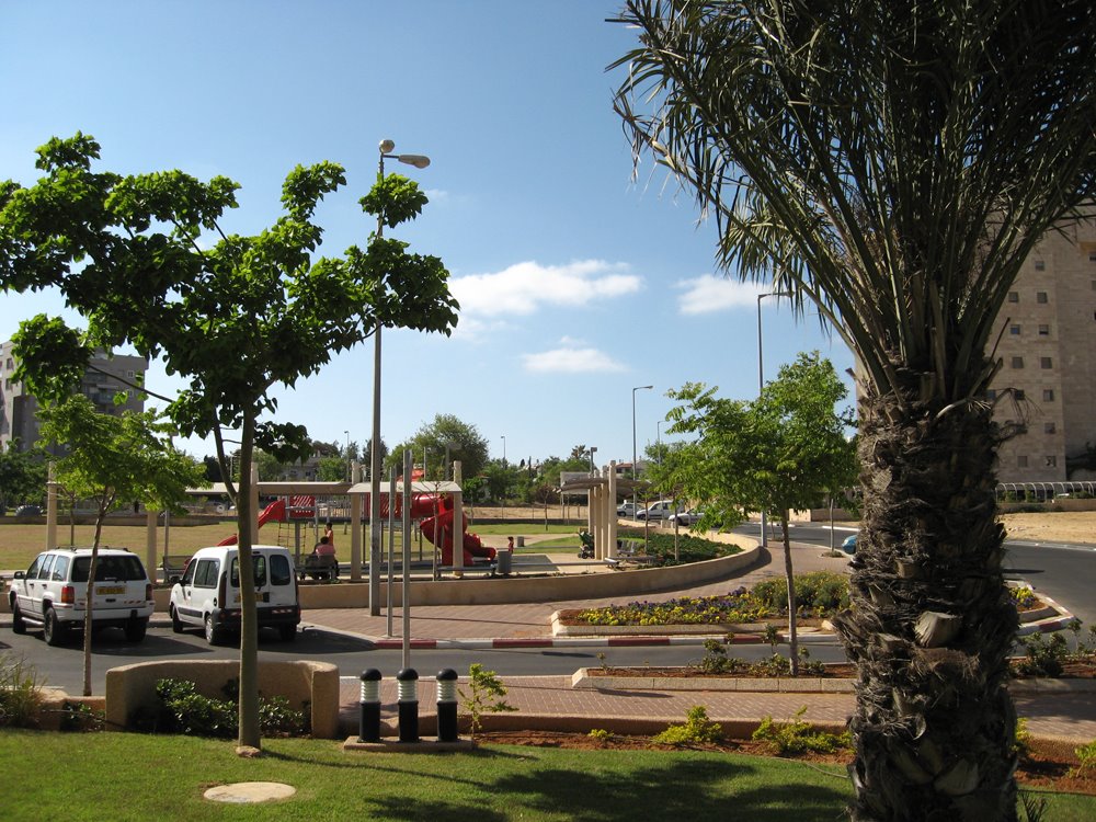 Shumli Kipod Park Holon