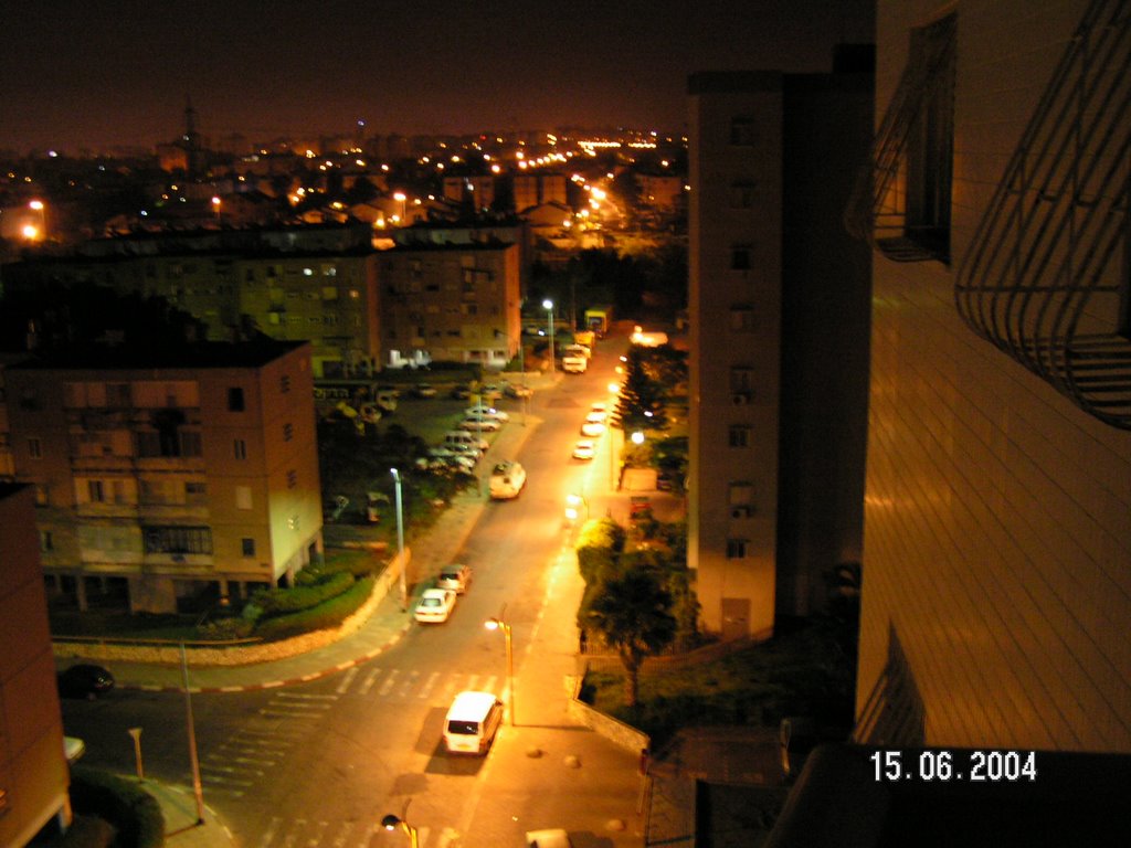 Itzhak Nisim str. Holon. At night