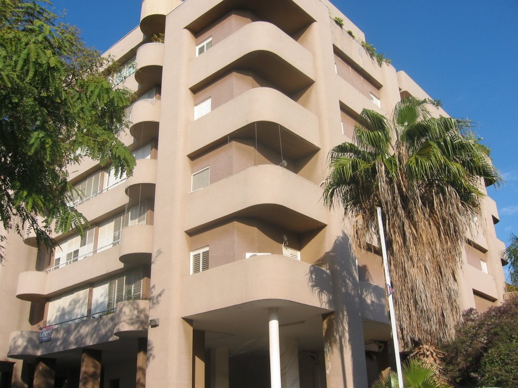 36 HaNadiv str