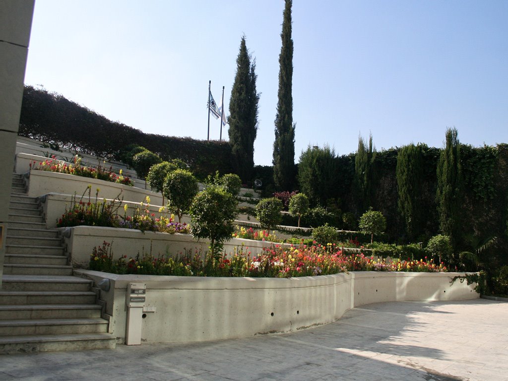 IAF house gardens