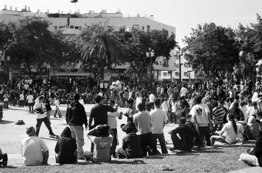 Save The Kikar (Municipality Square Ramat Hasharon)