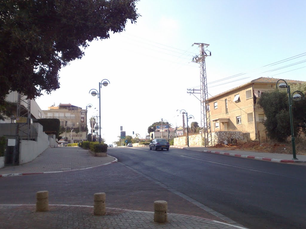 Sokolov-Azar Junction, Ramat Hasharon, Sept. 2009