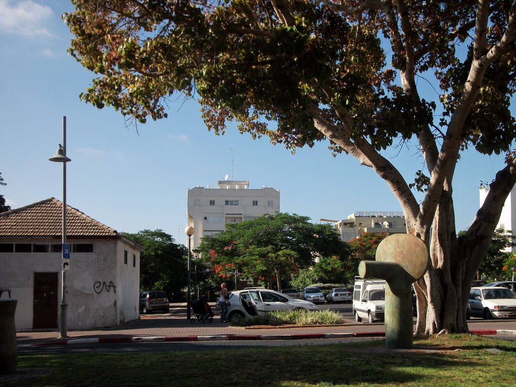 Herzliya, Gordon st.
