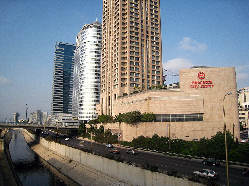 Sheraton City Tower from Savidor Train Station