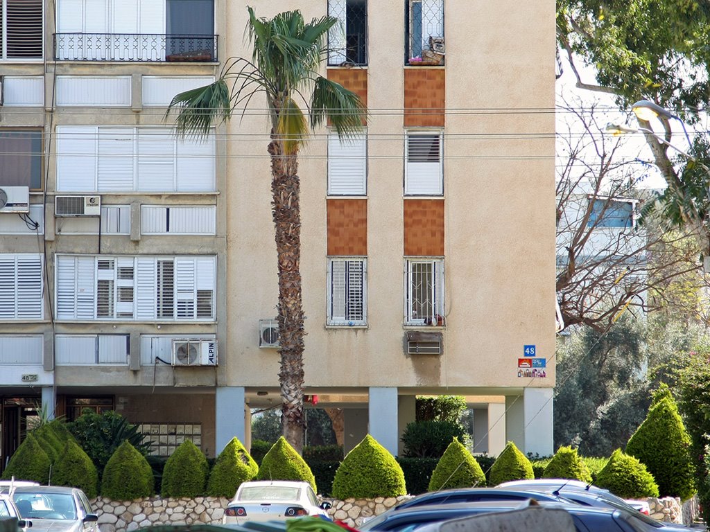 TMaapiley Egoz Street