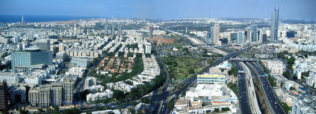 Kind on Tel Aviv from 50-th floor