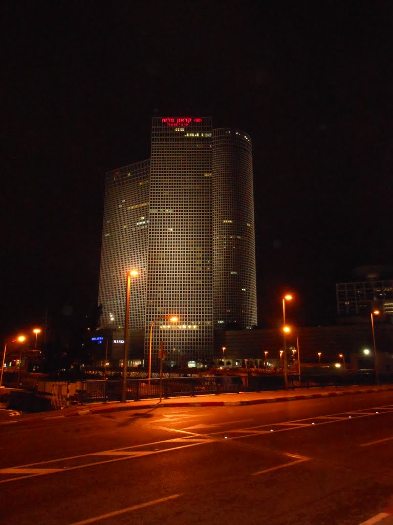 Azrieli Trade Center and Crowne Plaza Hotel