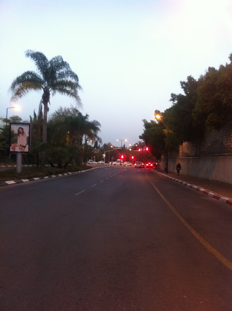 The street is going to sleep - Jichak Rabin str. Ramat Gan