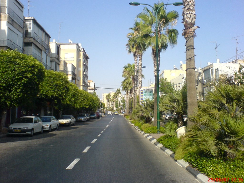 Katznelson St. Givatayim