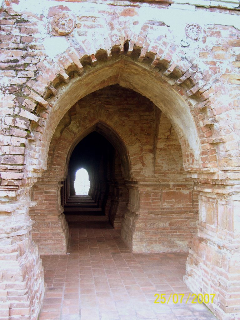 CLOSER VIEW OF URCHES OF RASHMANCH