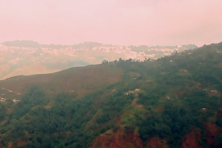 valleys in Darjeeling 12/2005