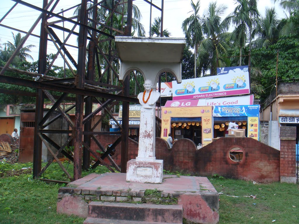Statue of Father of the Nation, Khounis Park, Beledanga, Krishna Nagar