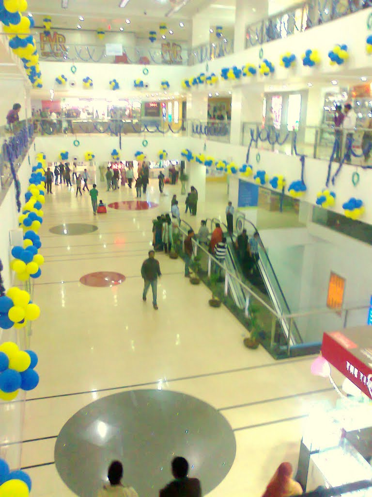 RAMA MAGNETO MALL INTERIOR VIEW, NEW YEAR OCCASION 2012, Rama magneto centro comercial, punto de vista interior, con motivo del Año Nuevo 2012