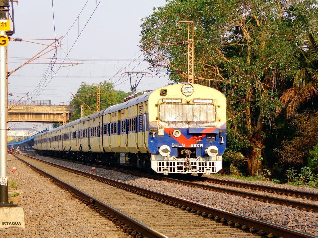 Dongargarh-Raipur MEMU departs from Bhilai Power House