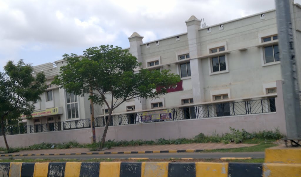 College of Fashion Technology.