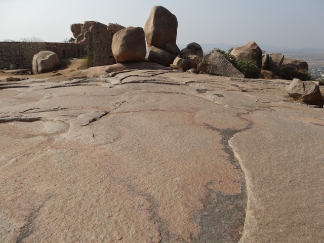 Bellary Fort ಬಳ್ಳಾರಿ ಕೋಟೆ பெல்லாரி கோட்டை बेल्लारी किला  ବେଲ୍ଲାରି କିଲା  بیللاری فورٹ    බෙල්ලාරි කොටුව- บัลลารี ฟอร์ท-바라리 에 포트- 3017.JPG