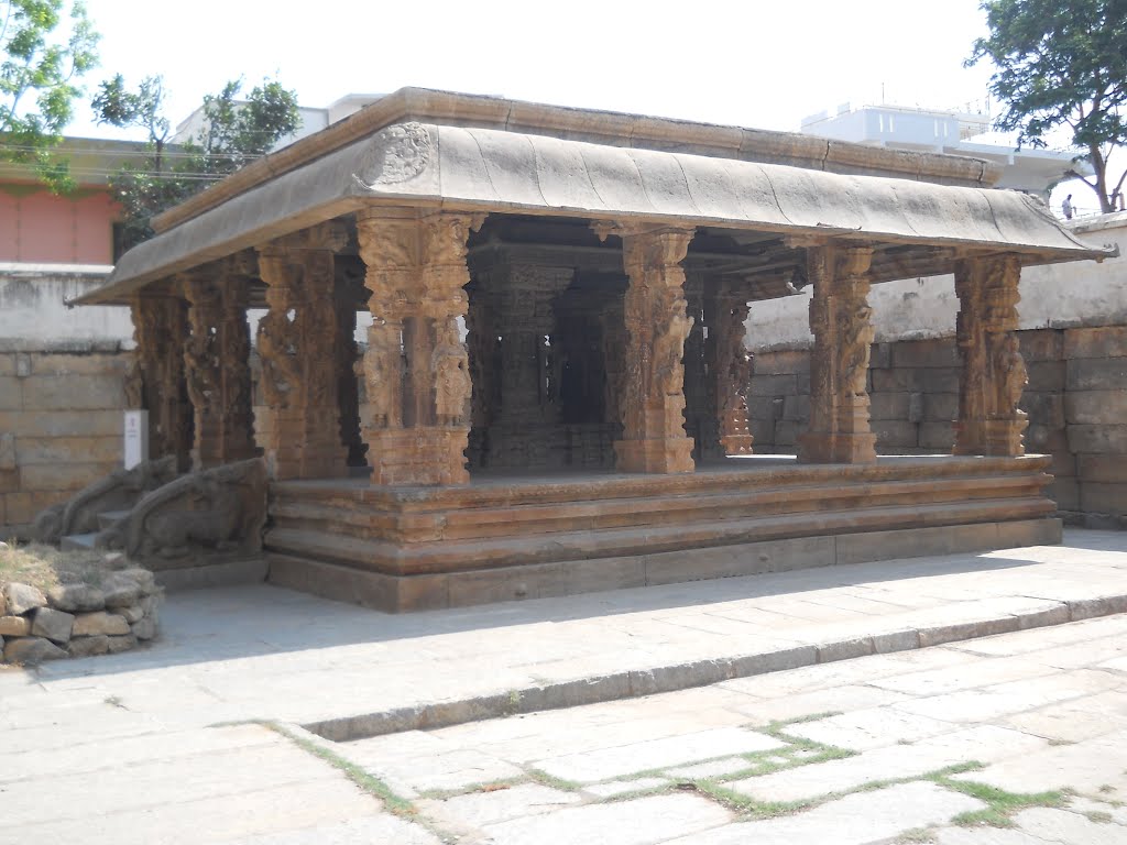 Kalyana Mantapa (Wedding hall) inside the Someshwara temple.