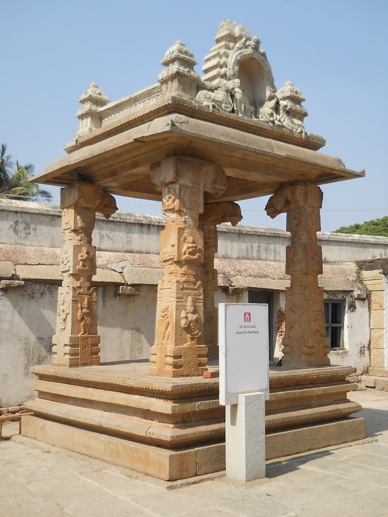 Vasantha Mantapa (Marriage Podium) inside the Someshwara temple complex.