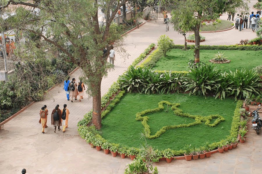 SK&HSK college