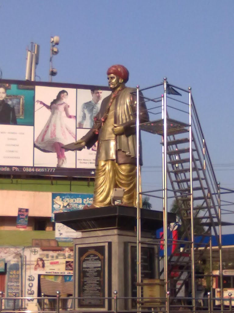 jyothirao pule statue
