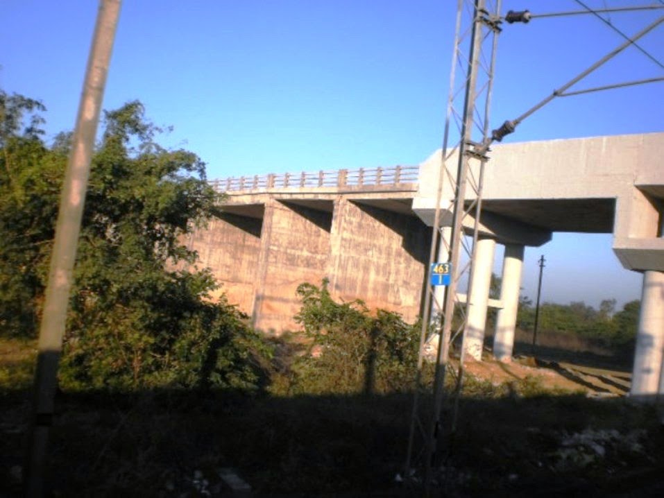 P1123914 OVERBRIDGE 07.29.35