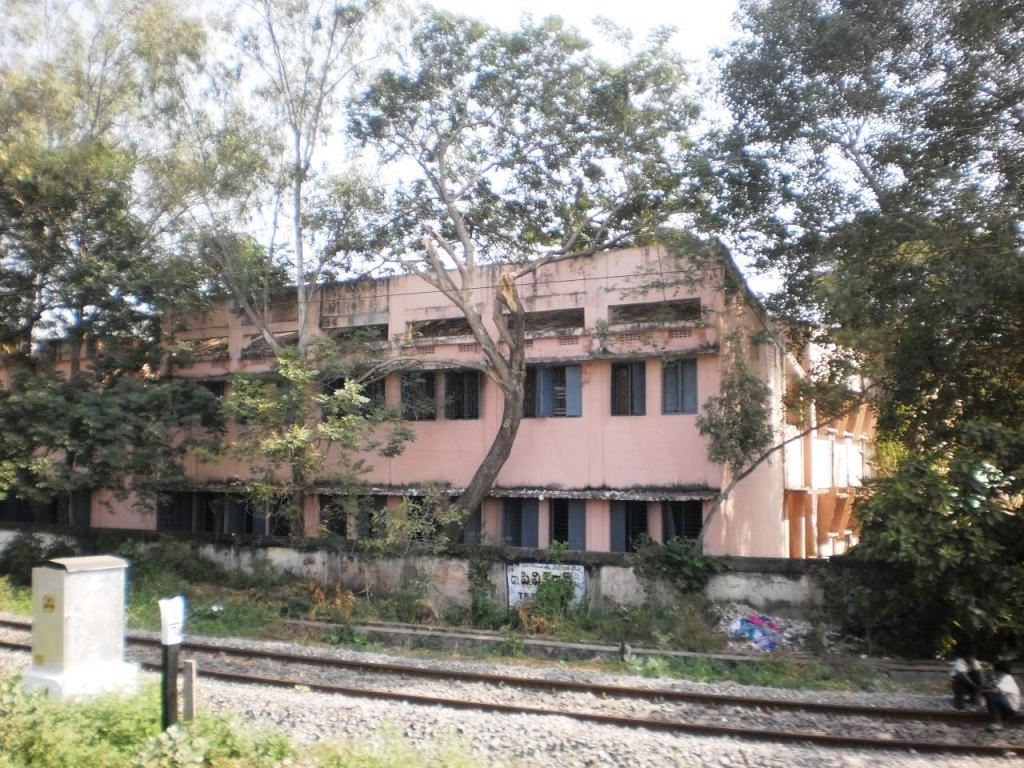 P1124053 தெனாலி తెనాలి SCHOOL  10.40.52