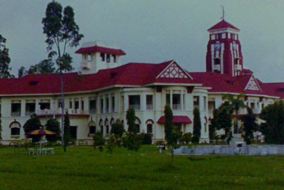 beautiful bela palace