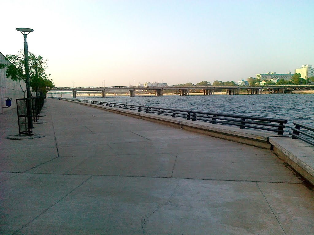 Sabarmati Riverfront Walkway W, Narayan Nagar Society, Revati Nagar, Paldi, Ahmedabad