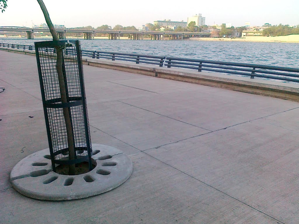 Sabarmati Riverfront Walkway W, Narayan Nagar Society, Revati Nagar, Paldi, Ahmedabad