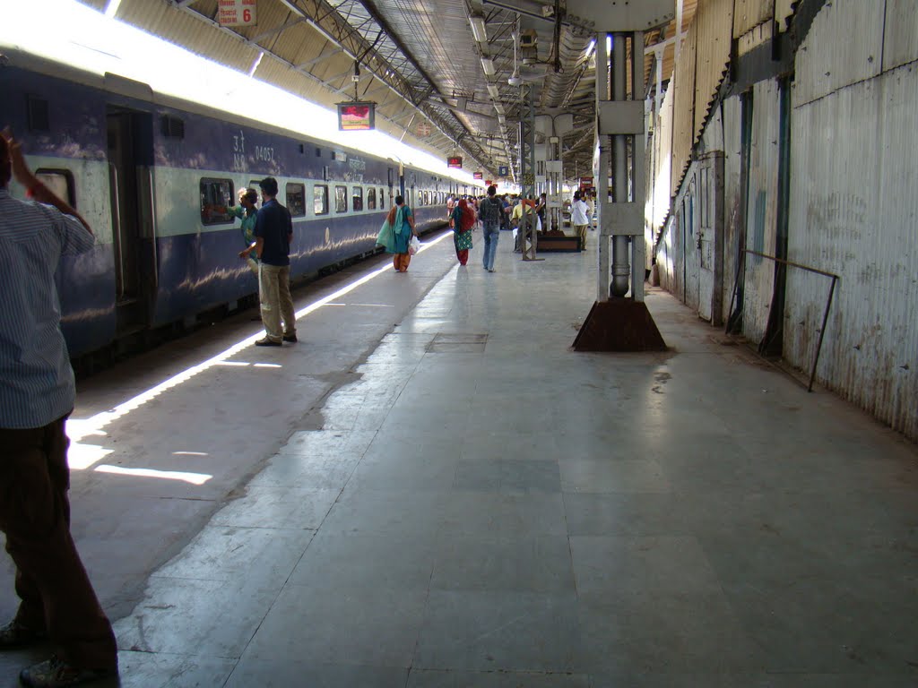 AHMEDABAD RAILWAY STATION