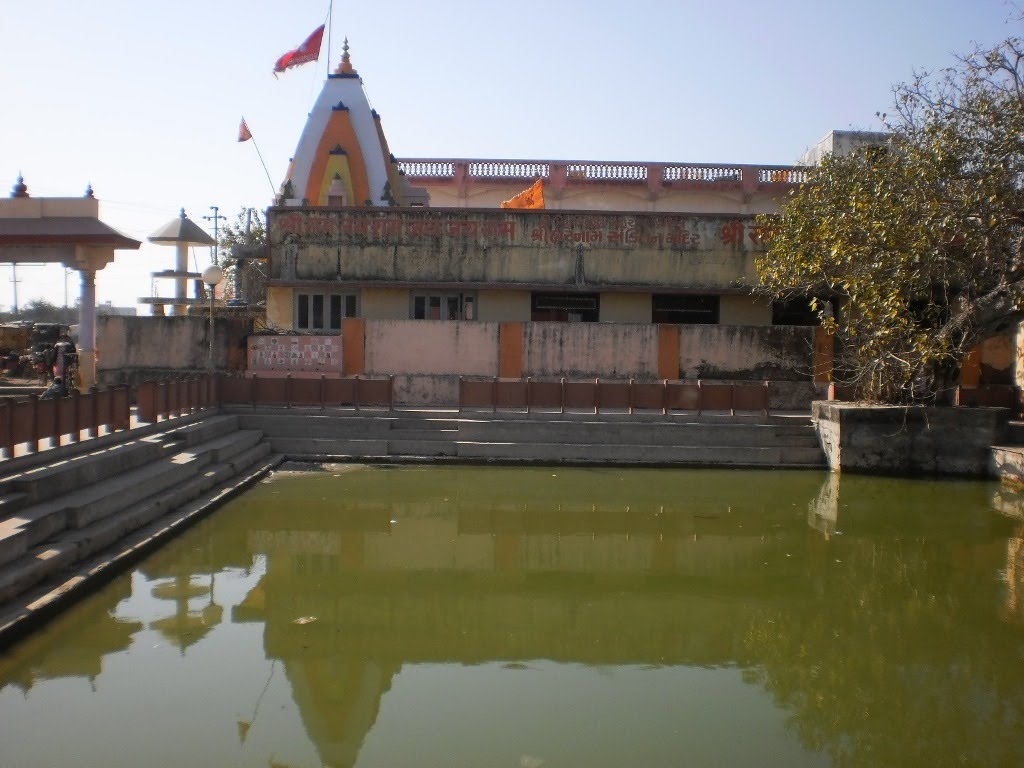 બાળકા તીર્થ பாலகா தீர்த்தம் Balaka Teerth Pond  P1010755
