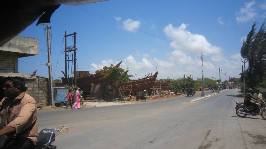 NEW SHIP MAKING, SOMNATH